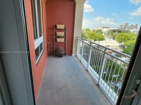 7355 SW 89th St APT 425N, Miami, FL 33156