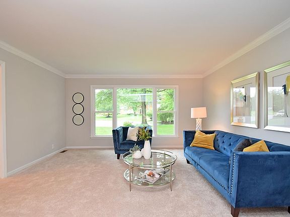 4th image of 11957 Carrington Ct