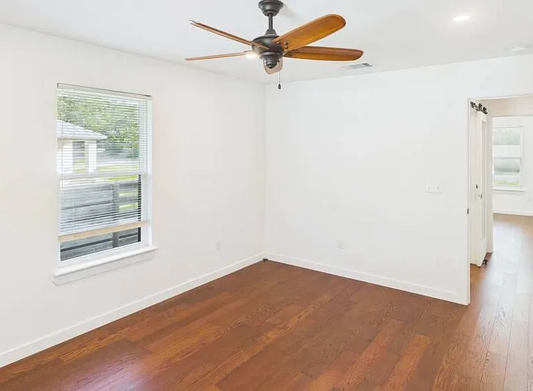 313 Fulton St — Photo 16
