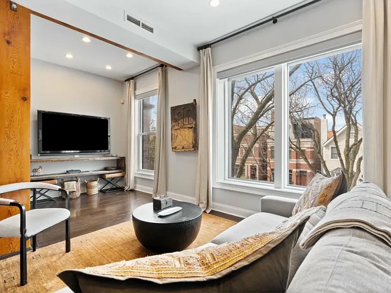 1121 W Drummond Pl #3 — Photo 5