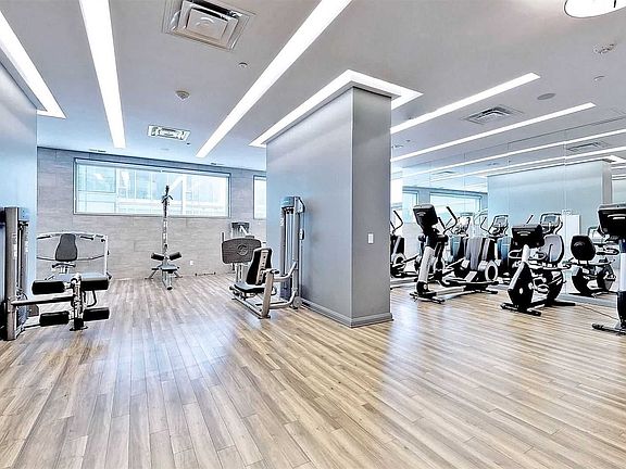 4th image of 155 Yorkville Ave #2316