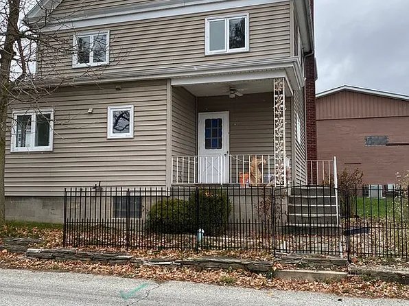 720 W Main St, Rural Valley, PA 16249