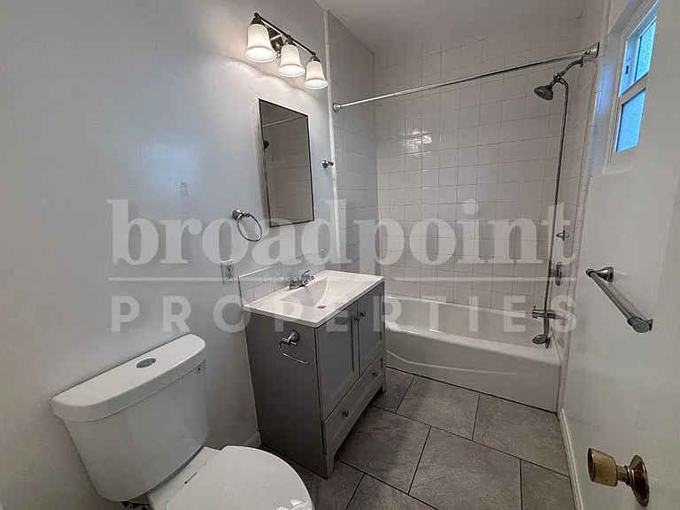 653 E 3rd Ave #1 — Photo 10