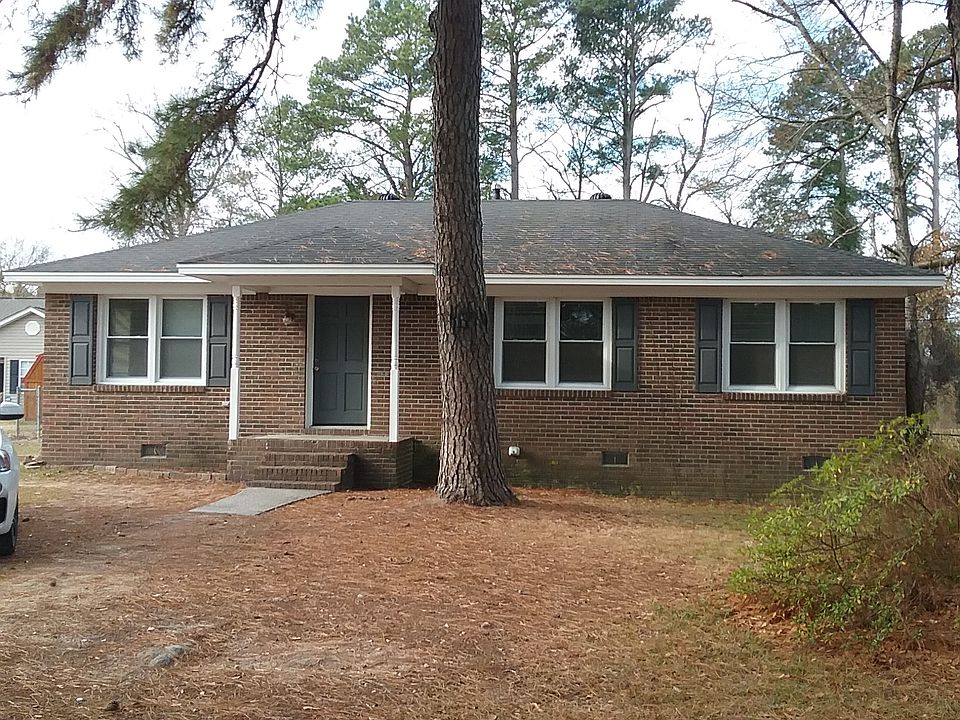 1st image of 529 Dawn Dr