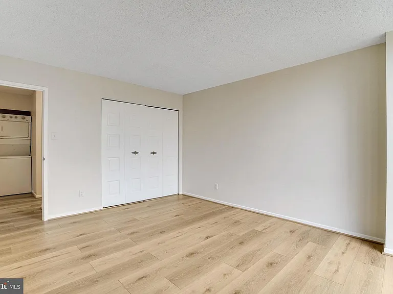 2300 Pimmit Dr #308W — Photo 30