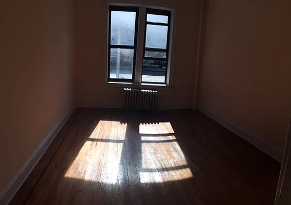Rented by Smart NY Realty LLC | media 3