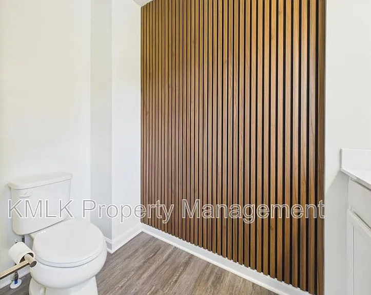 4037 N Steels Cir — Photo 46