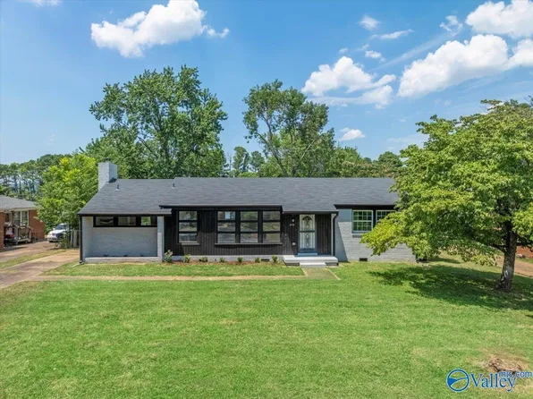 2112 Wharton Rd NW, Huntsville, AL 35810
