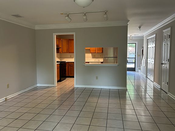 4th image of 685 Coventry Township Ln