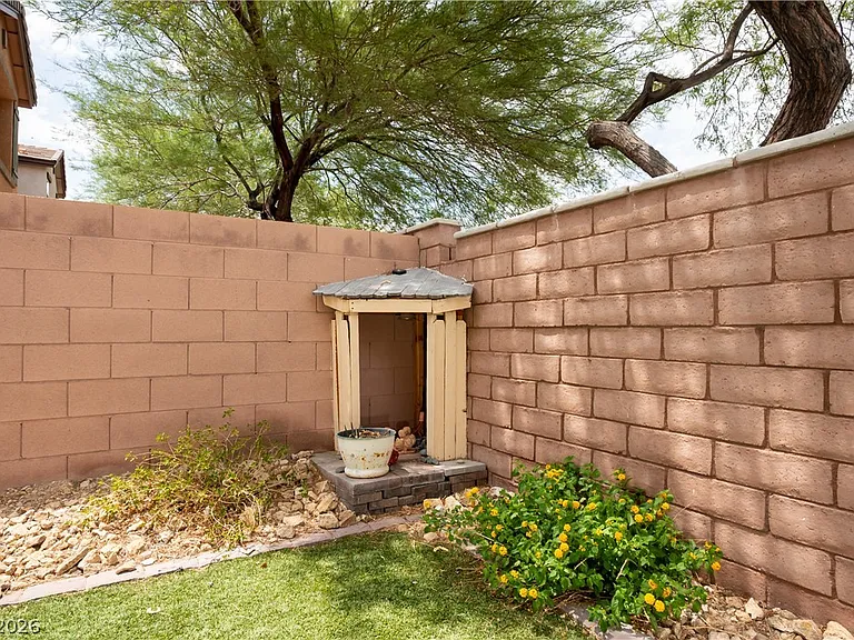 8910 Marble Light Ave — Photo 26