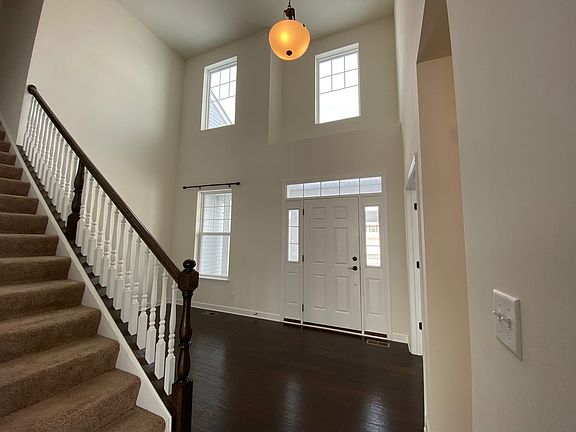 3rd image of 817 Harwood Ave