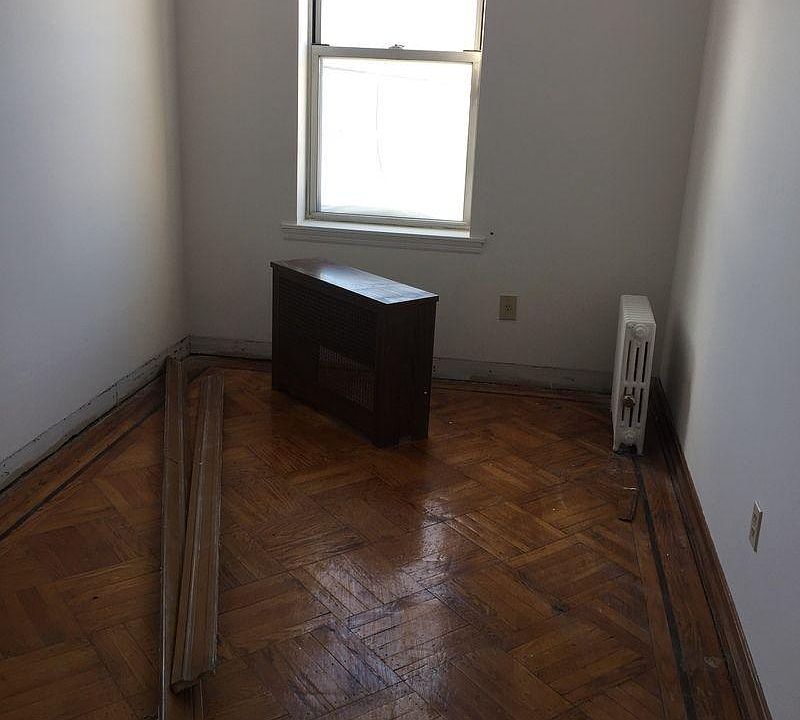 1st image of 2518 24th Ave