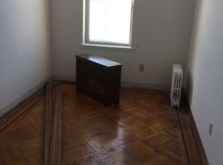 2518 24th Ave, Long Island City, NY 11102