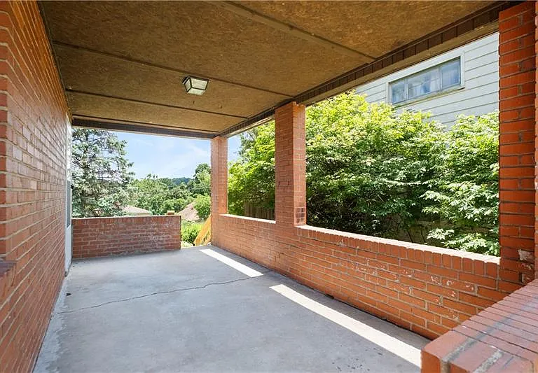321 Arlington Ave — Photo 5