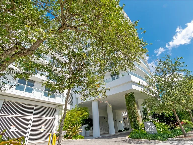 4250 NE Biscayne Blvd #1115 — Photo 36
