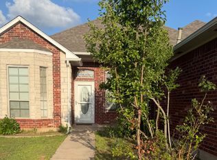 608 N Cherokee Way, Mustang, OK 73064