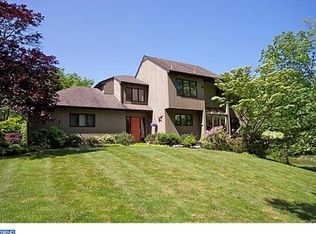 902 Shiloh Hill Dr, West Chester, PA 19382