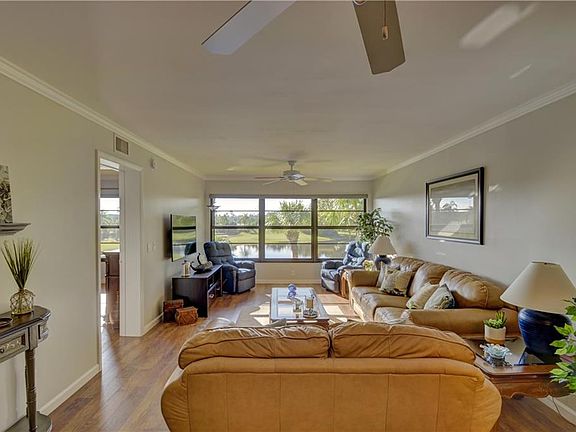 5th image of 36 Plantation Dr APT 205