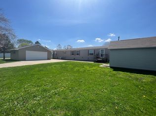 7782 Maple Ln, Fremont, WI 54940