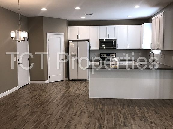 5th image of 5504 S 10th Ave