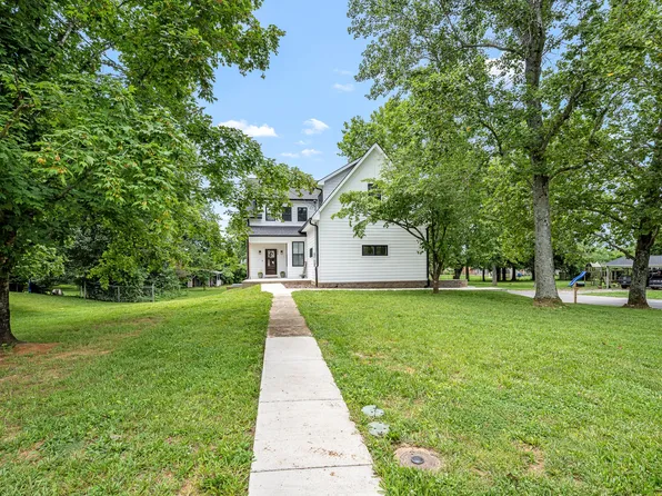 200 Blue Ribbon Pkwy, Shelbyville, TN 37160