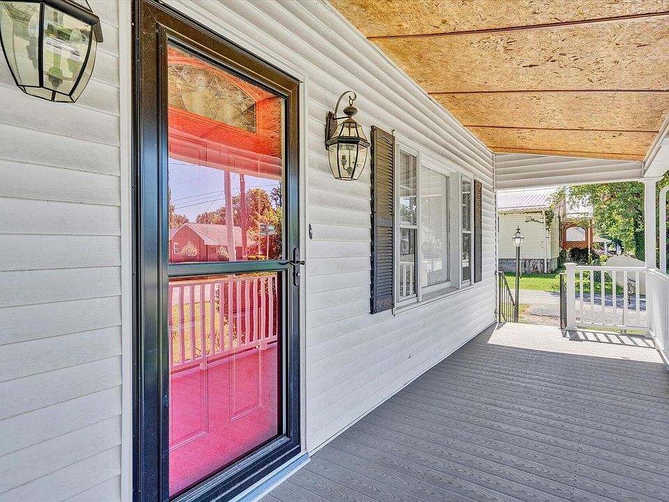 304 Lakehurst Ave, Salem, VA 24153 Zillow