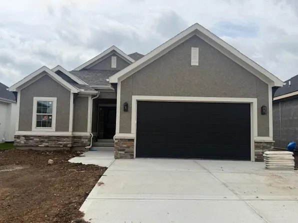 15381 W 173rd Ter, Olathe, KS 66062