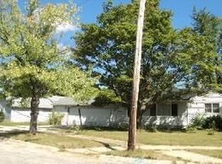 2801 Lorraine Ave, Waukegan, IL 60087