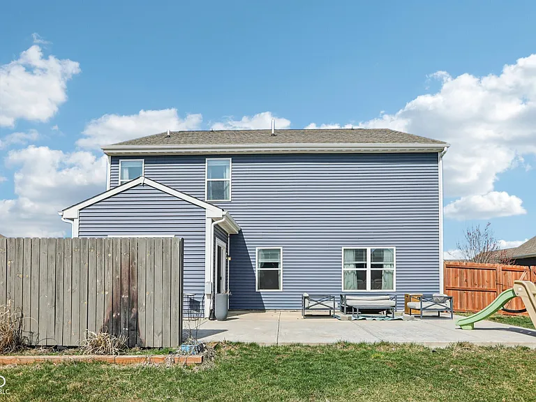 6673 Laurelwood Dr — Photo 49