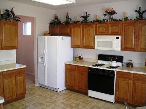 3rd image of 1614 Rolling Brook Dr
