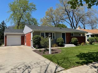 554 E Park Ave, Elmhurst, IL 60126
