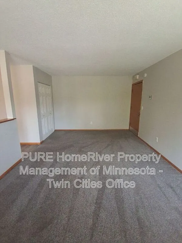 2 bed, 1.0 bath, $1,195 — Photo 2