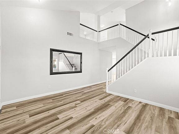 3rd image of 26941 Merced St