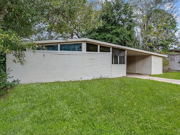 3rd image of 926 Twinbrook Ave