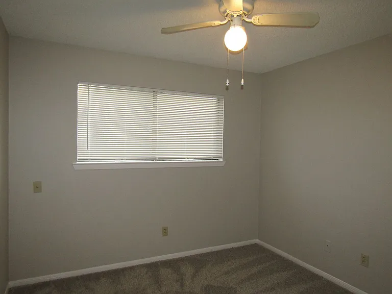 8909 Schick Rd — Photo 22