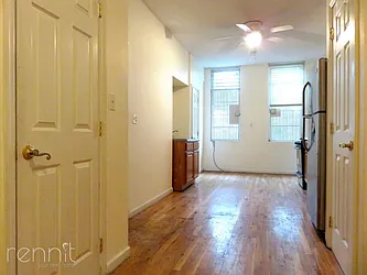 Rented by Rennit Inc.