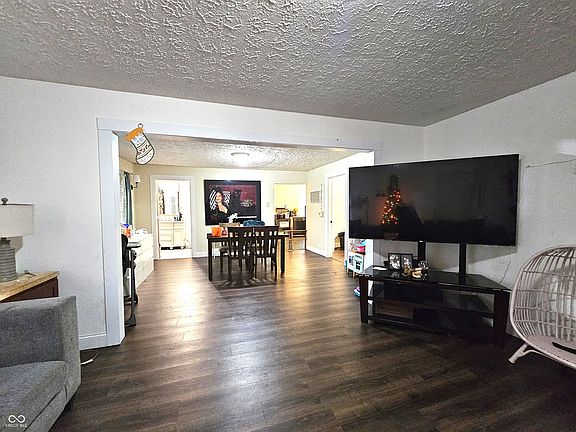 5th image of 524 N Somerset Ave