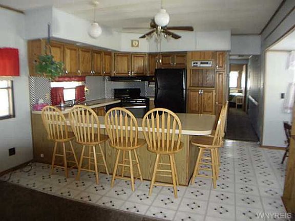3rd image of 14 Marseille Ave