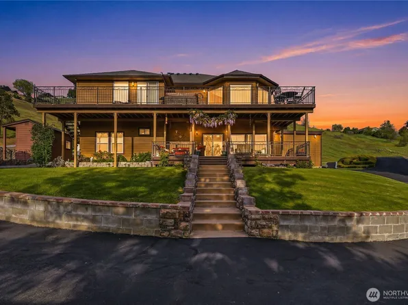3870 Sunridge Ln, Wenatchee, WA 98801