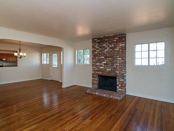 5th image of 530 W Claremont St