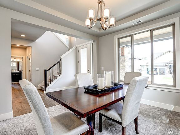 4th image of 2605 21st Ave SW #41
