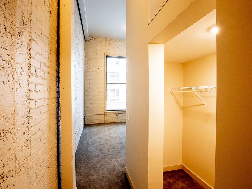 Model Bedroom