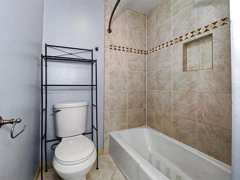 3415 Freshmeadows Dr — Photo 21