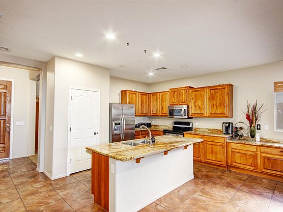 3rd image of 12637 W Ashby Dr