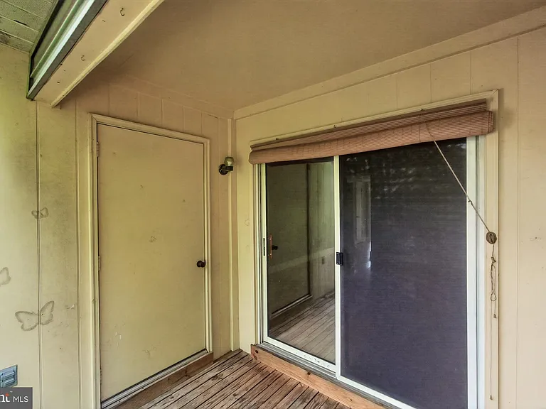 20208 Shipley Ter #302 — Photo 26