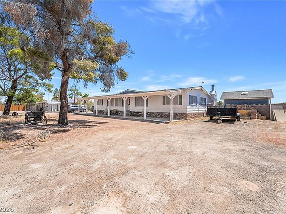 2nd image of 1010 Caballo Blvd