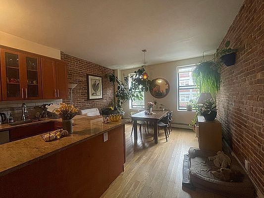 5th image of 243 W 134th St #B