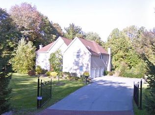 3215 Darby Rd, Haverford, PA 19041