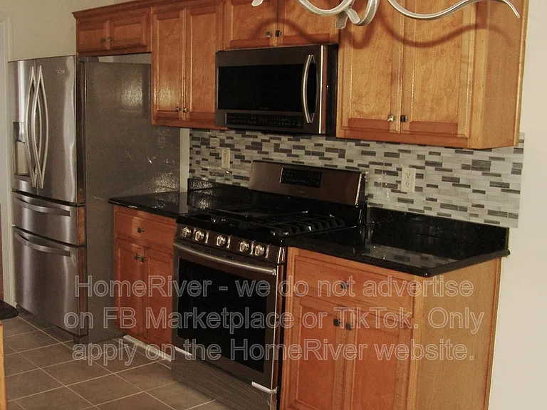 392 Shoal Cir — Photo 8