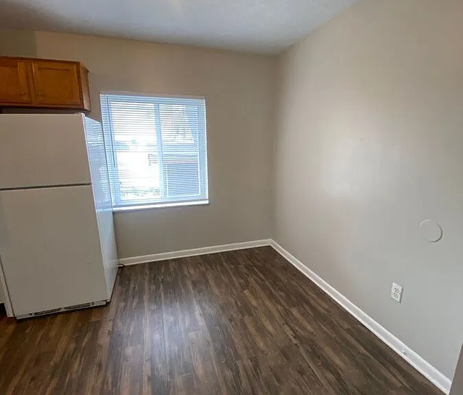 1492 Indianola Ave #7 — Photo 9